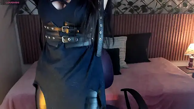 Dark Niight  online show from 05-20-26, 02:56
