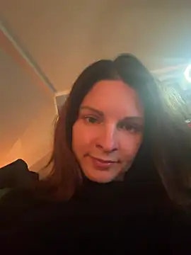 kinkysarahx online show from 04-04-26, 06:38