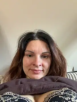 kinkysarahx online show from 04-05-26, 01:30