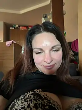 kinkysarahx online show from 04-10-26, 04:01