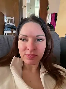 kinkysarahx online show from 04-11-26, 01:59