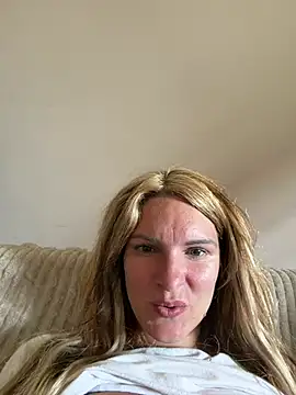 kinkysarahx online show from 08-09-26, 11:59