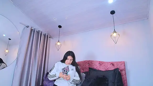 ivy bonnie online show from 12-05-25, 12:36