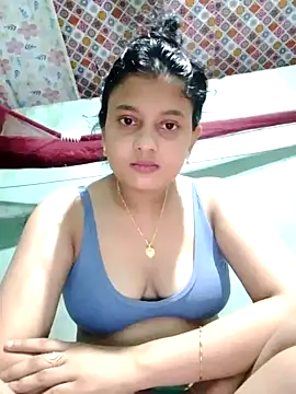 Snapshot of sexylive1100 chatting on 10-31-25, 03:57 sexylive1100 online show from 10-31-25, 03:57