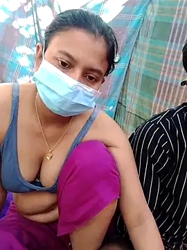 Snapshot of sexylive1100 chatting on 11-17-25, 03:23 sexylive1100 online show from 11-17-25, 03:23