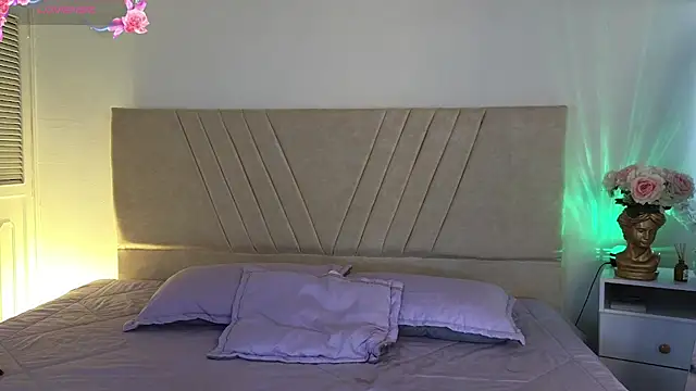 Snapshot of GabbieHill chatting on 12-16-25, 08:36 GabbieHill online show from 12-16-25, 08:36