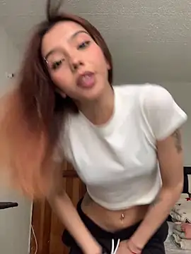 MiaaCute- online show from 03-31-26, 10:21