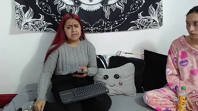 emily n abby online show from 12-01-25, 12:32