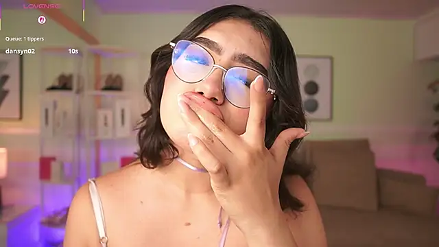 EmilyTurneer online show from 04-16-26, 09:39