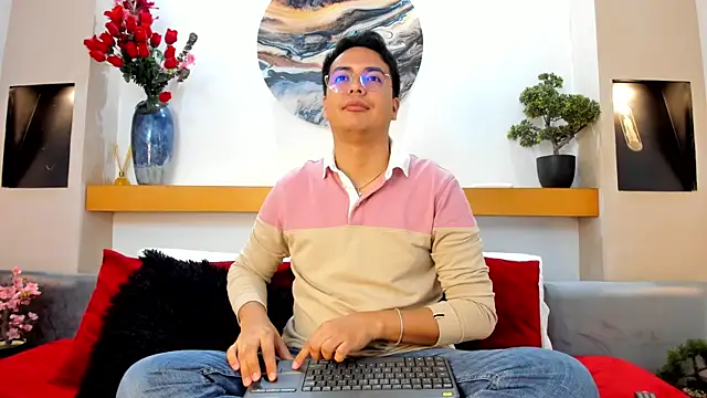 JohnBelRose online show from 11-04-25, 07:46