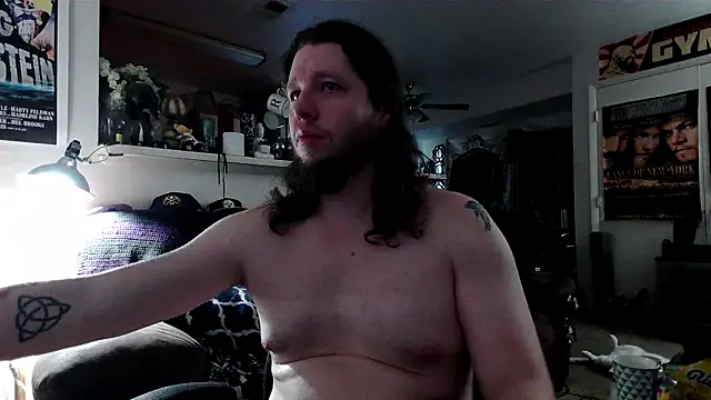 biggerisbetter12 online show from 11-19-25, 10:10