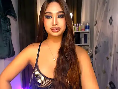 Snapshot of BigBrownCock_Candice chatting on 02-26-26, 05:56 BigBrownCock Candice online show from 02-26-26, 05:56