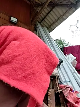 Snapshot of Sinhlinh2020 chatting on 02-14-26, 09:39 Sinhlinh2020 online show from 02-14-26, 09:39