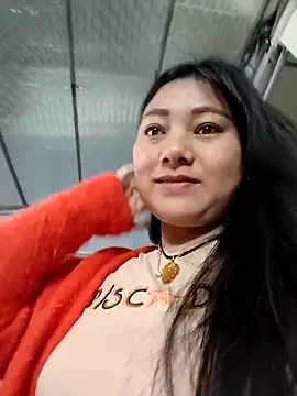 Snapshot of Sinhlinh2020 chatting on 03-10-26, 11:43 Sinhlinh2020 online show from 03-10-26, 11:43