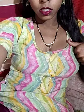 Itz Aisha   online show from 04-18-26, 05:33