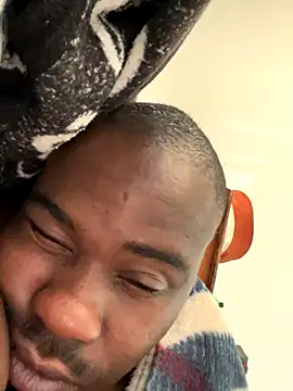 Snapshot of solodrive chatting on 11-13-25, 04:22 solodrive online show from 11-13-25, 04:22