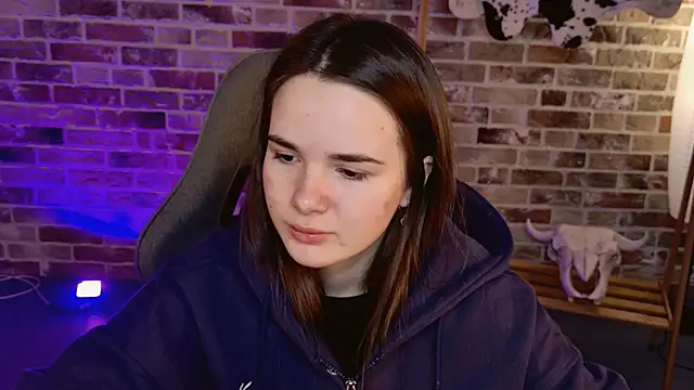 May Bloom online show from 02-10-26, 08:07