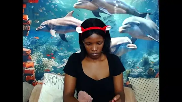 Snapshot of AfricanBarbiee69 chatting on 05-15-26, 07:48 AfricanBarbiee69 online show from 05-15-26, 07:48