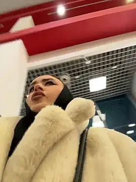 KiraSunshine online show from 12-05-25, 04:32