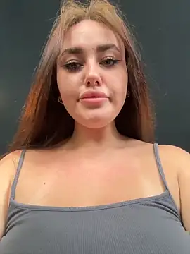 KiraSunshine online show from 02-26-26, 04:44