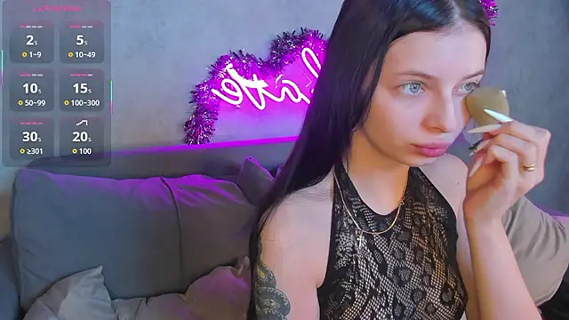 Eva Mayers online show from 01-14-26, 10:36