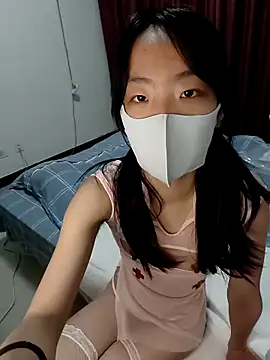 Snapshot of Xiaomao- chatting on 11-17-25, 11:05 Xiaomao- online show from 11-17-25, 11:05