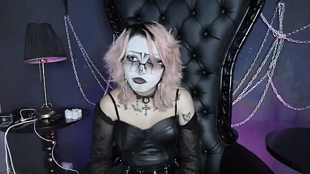 Navier   online show from 04-14-26, 03:01