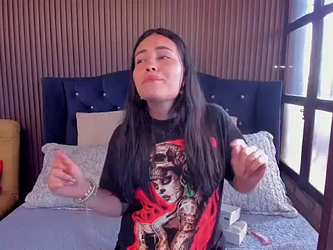 ViolettRouse online show from 11-12-25, 03:12