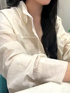 Minhee22 online show from 11-10-25, 05:01