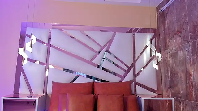 Catalina-Thompson online show from 04-09-26, 11:59