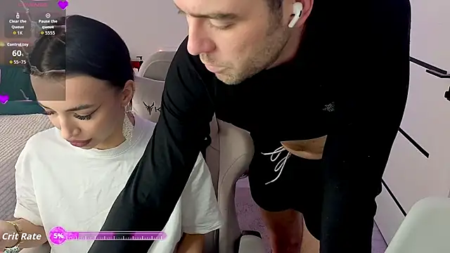 AdeleLaCr0ix online show from 11-30-25, 07:12