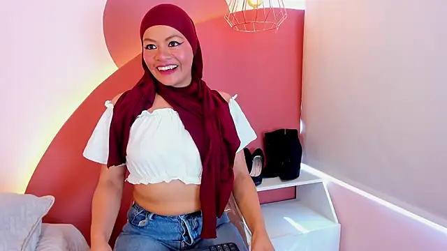 SophiaBeckerr online show from 12-04-25, 07:33