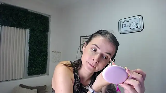 Emma sweet hot online show from 06-06-26, 04:44
