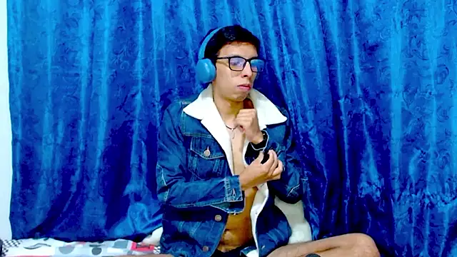 DavTwink3100 online show from 02-10-26, 01:53