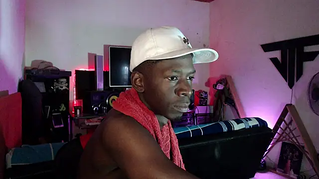 Snapshot of Black_Paradice chatting on 11-29-25, 01:14 Black Paradice online show from 11-29-25, 01:14