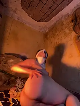 SaraChouchou online show from 02-24-26, 11:36