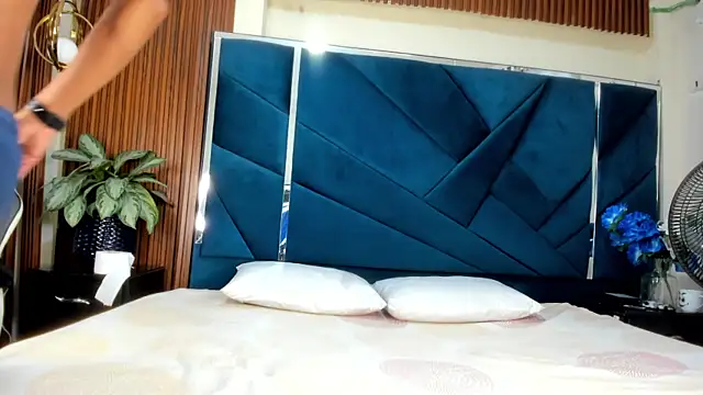 Emiliano Reyes online show from 11-01-25, 02:13