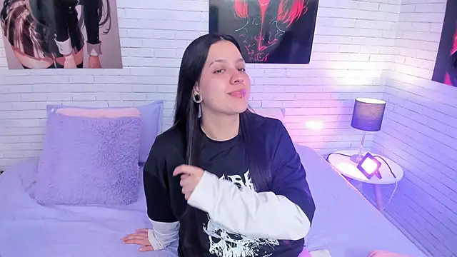 Zoe Murphy online show from 11-28-25, 05:32