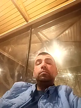 Snapshot of Bugattiveyron1 chatting on 12-05-25, 09:00 Bugattiveyron1 online show from 12-05-25, 09:00