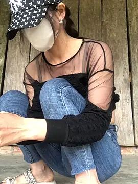 Kylie beem online show from 03-04-26, 02:17