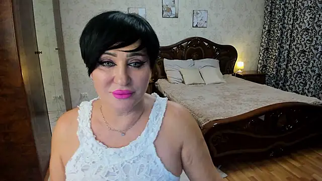 KiraTempt online show from 01-13-26, 11:59