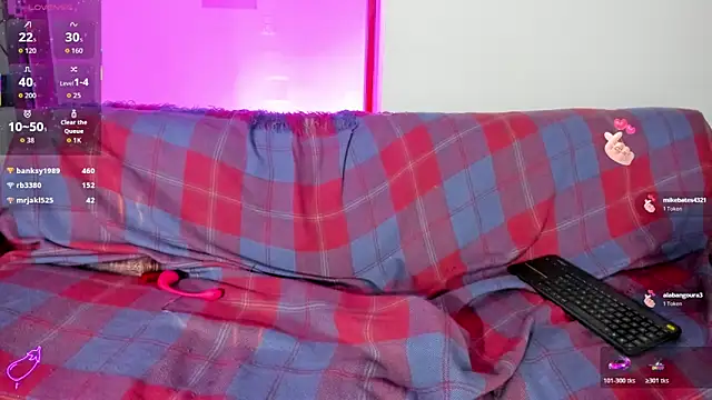 Nikki  uwu online show from 03-08-26, 02:04