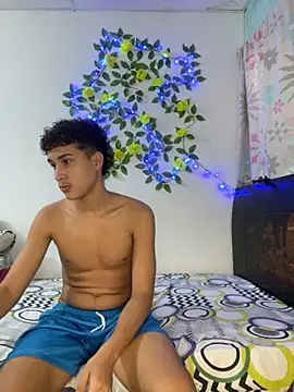 Snapshot of adan_jp chatting on 11-19-25, 07:03 adan jp online show from 11-19-25, 07:03