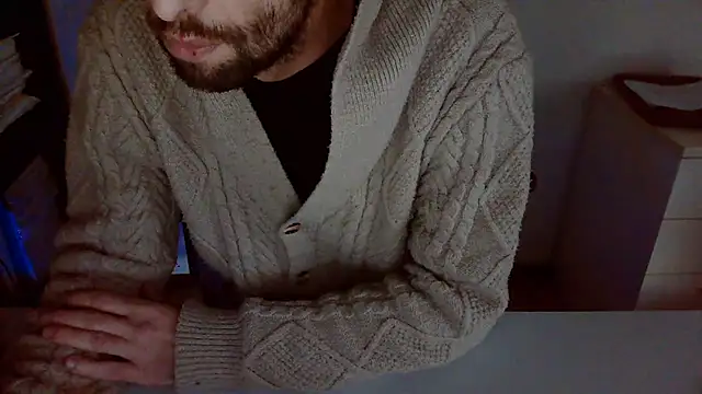 Snapshot of topg84 chatting on 11-30-25, 02:54 topg84 online show from 11-30-25, 02:54