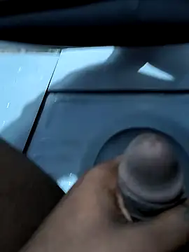 Snapshot of 67yoki chatting on 12-21-25, 01:24 67yoki online show from 12-21-25, 01:24