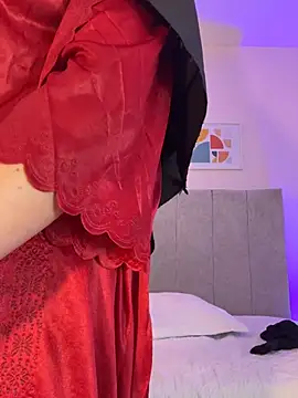 Snapshot of fatiima_ chatting on 06-11-26, 12:32 fatiima online show from 06-11-26, 12:32