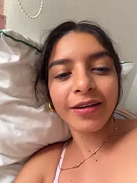 Snapshot of violeta365 chatting on 04-18-26, 07:58 violeta365 online show from 04-18-26, 07:58