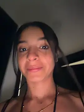 Snapshot of violeta365 chatting on 04-19-26, 04:50 violeta365 online show from 04-19-26, 04:50