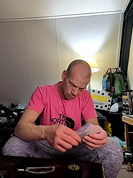 Snapshot of Kinky_Play1 chatting on 01-10-26, 08:32 Kinky Play1 online show from 01-10-26, 08:32