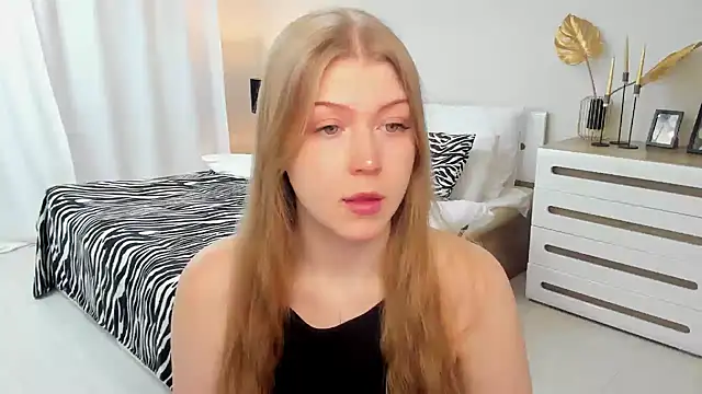 Stella Light online show from 02-04-26, 04:18